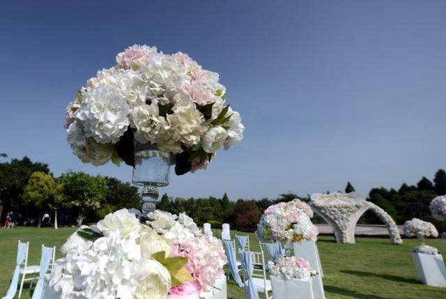 厦门：新娘直升机空降浪漫婚礼无须任性