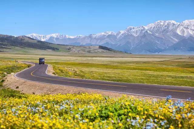 新疆的美，是超越季节的！而伊犁河谷的每一天，都不会辜负！